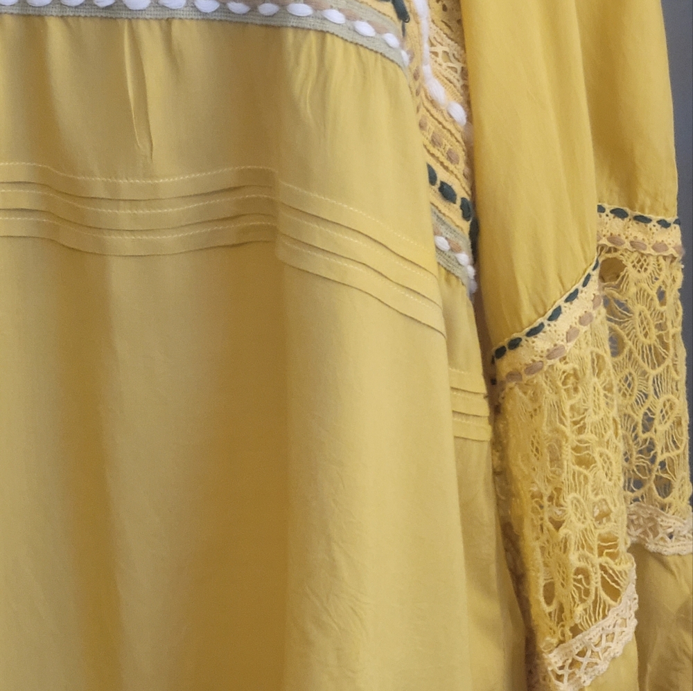 Casual Bohemian Blouse - Picture 4 of 5